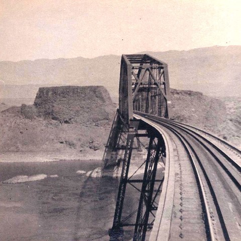 Early image of Rock Island bridge over Columbia River, south of Wenatchee, WA (railroad east) from an old stereo view card in Scott Tanner collection. Scott estimates circa 1905-ish. It shows the bridge in its original configuration.